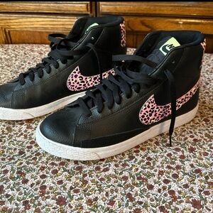 Nike Blazer Mid Pink Cheetah Size 7Y